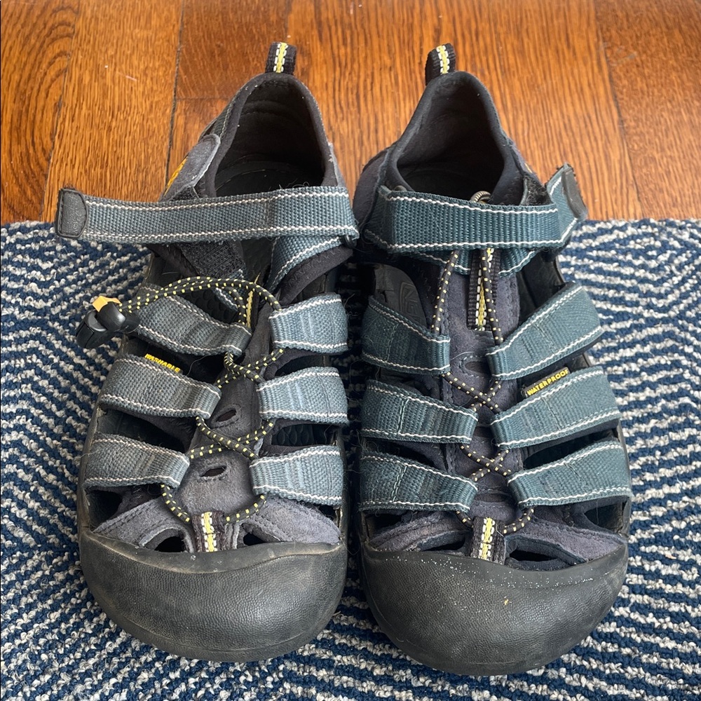 Keen Kids' Black and Blue Sandals